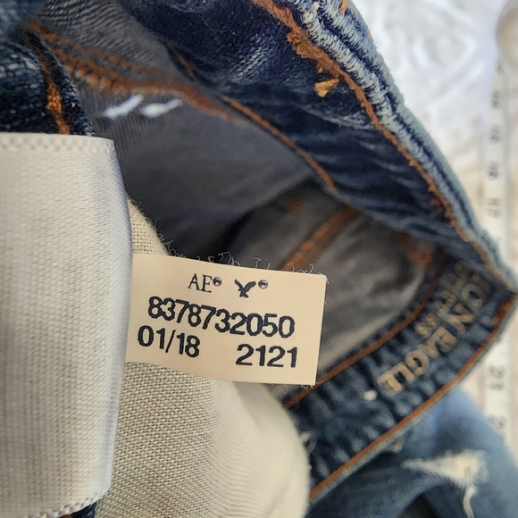 American Eagle Outfitters Distressed Denim Mini Skirt Women Size 4 Button Fly - Picture 13 of 13